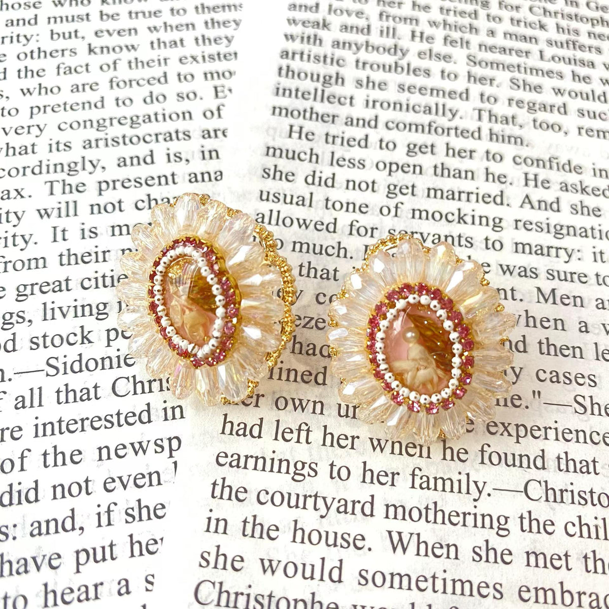 Vintage Cameo Floral Stud Earrings – Romantic Statement Earrings with S925 Silver Posts