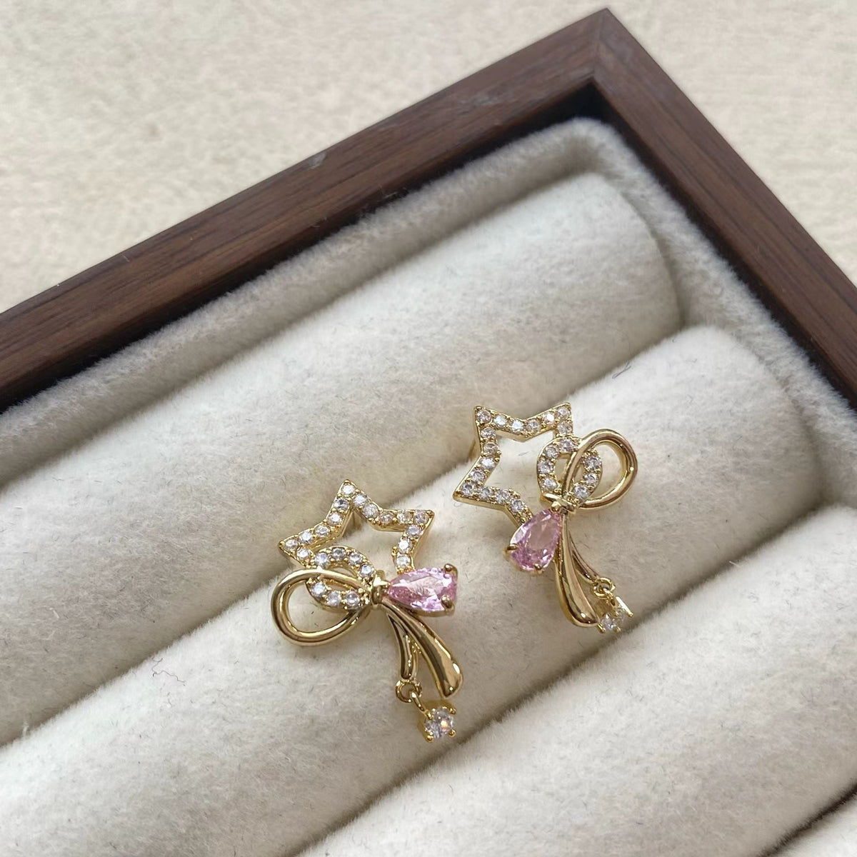 Sparkling Star Bow Stud Earrings – Gold-Tone Romantic Earrings with S925 Silver Posts