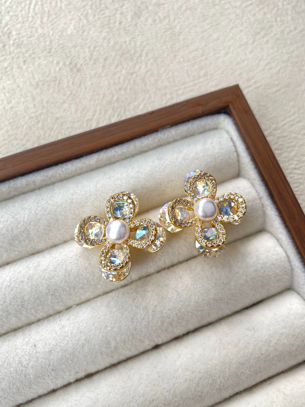 Pearl Flower Stud Earrings – Gold-Tone Champagne Floral Earrings with S925 Silver Posts